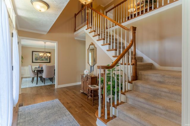 7588 Ridgebrook Court, Newburgh, IN 47630