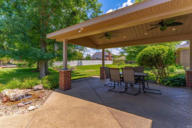 7588 Ridgebrook Court, Newburgh, IN 47630