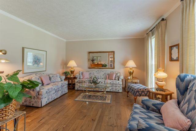 7588 Ridgebrook Court, Newburgh, IN 47630