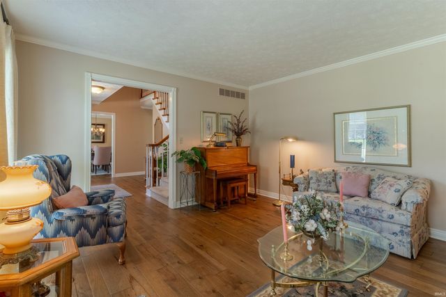 7588 Ridgebrook Court, Newburgh, IN 47630