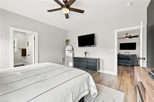 5629 Crooked Oak Drive, Summerfield, NC 27358