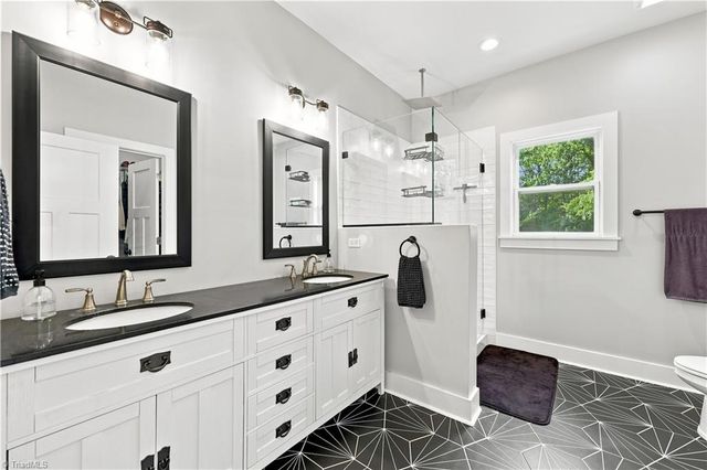 5629 Crooked Oak Drive, Summerfield, NC 27358