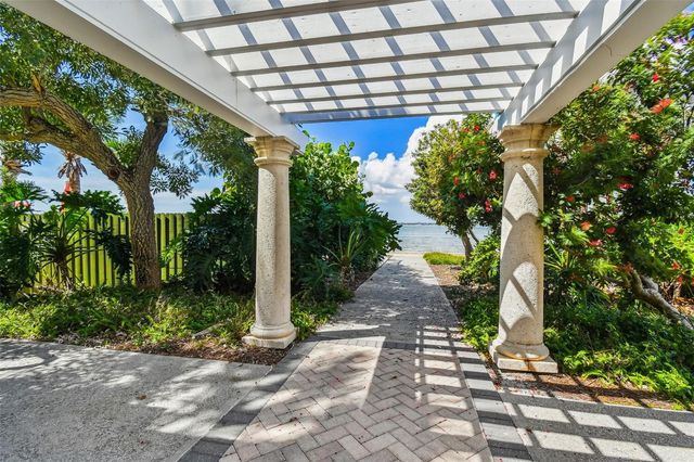 4953 BACOPA LANE S 204, St Petersburg, FL 33715