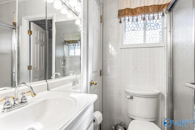 4408 Leaning Beech Drive, Guntersville, AL 35976