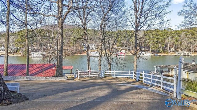 4408 Leaning Beech Drive, Guntersville, AL 35976