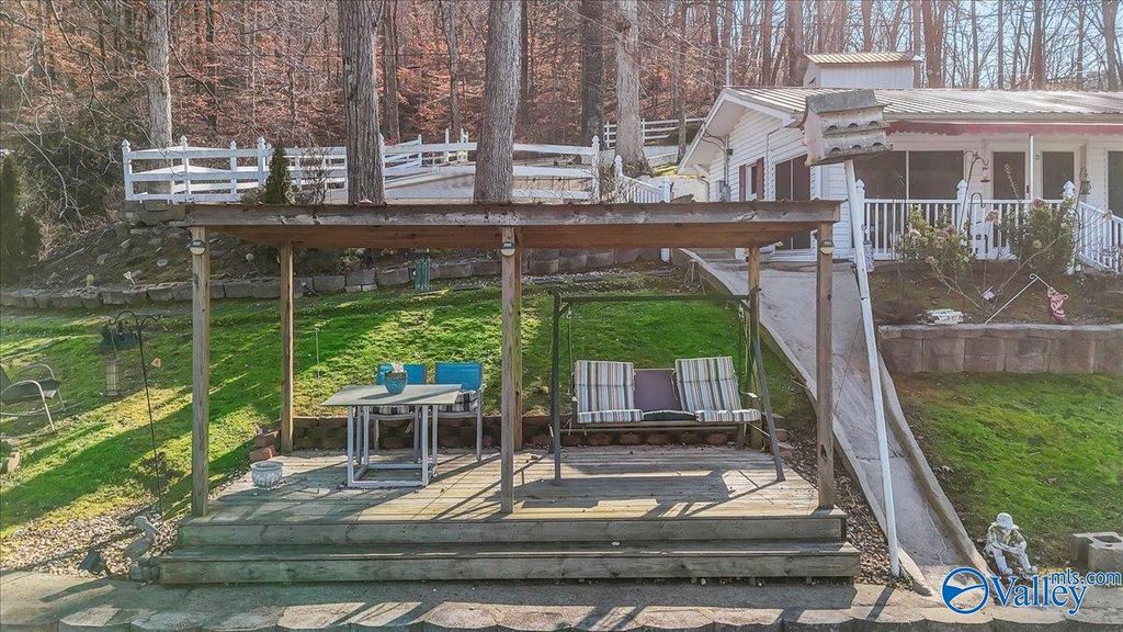 4408 Leaning Beech Drive, Guntersville, AL 35976