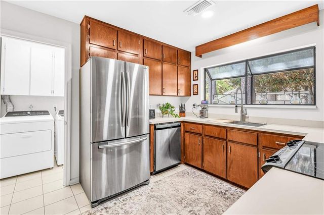 1244 Mockingbird Lane, Gulf Shores, AL 36542