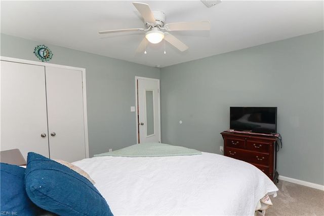 206 Trivalon CT, Yorktown, VA 23693