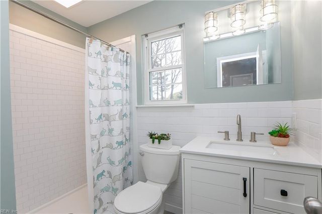 206 Trivalon CT, Yorktown, VA 23693