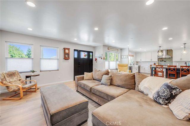 1414 E Silva, Long Beach, CA 90807