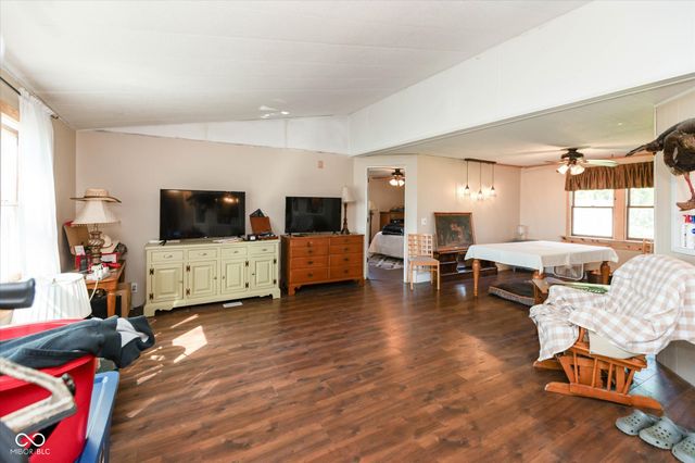 7737 S 675 W, Jamestown, IN 46147
