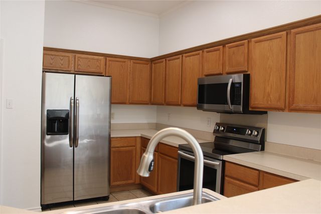 518 Morningside Court, Midlothian, TX 76065