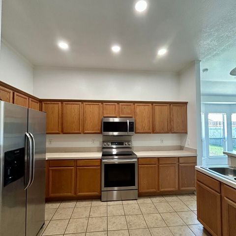 518 Morningside Court, Midlothian, TX 76065