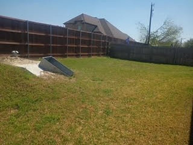 518 Morningside Court, Midlothian, TX 76065