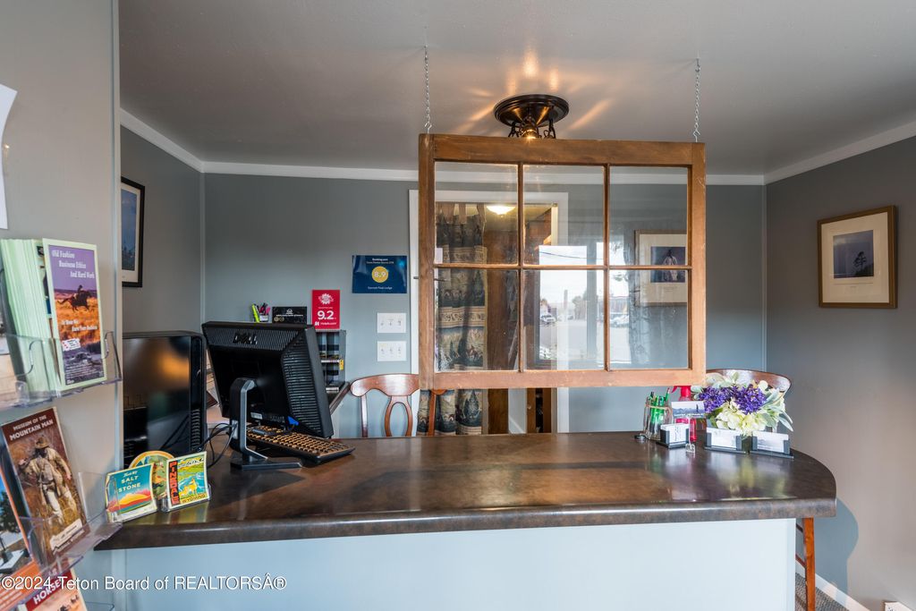 46 N SUBLETTE Avenue, Pinedale, WY 82941 photo 8