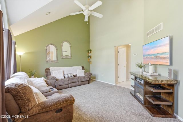1117 S Maplecrest Court, Toms River, NJ 08753