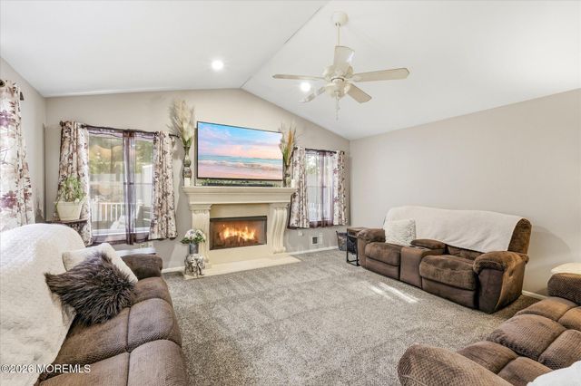1117 S Maplecrest Court, Toms River, NJ 08753