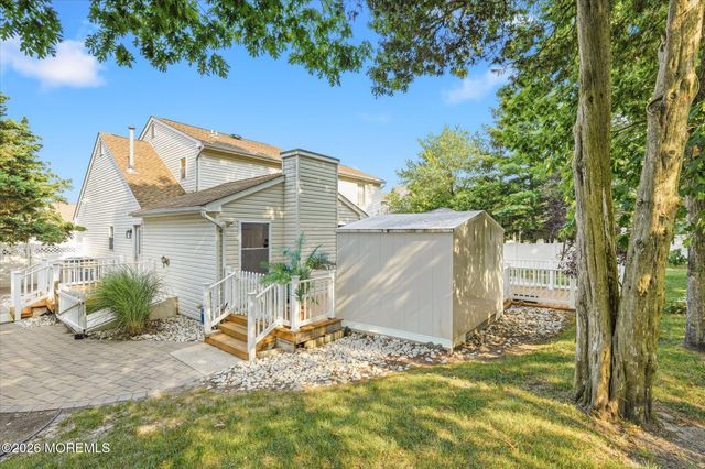 1117 S Maplecrest Court, Toms River, NJ 08753