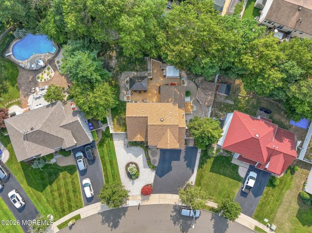 1117 S Maplecrest Court, Toms River, NJ 08753