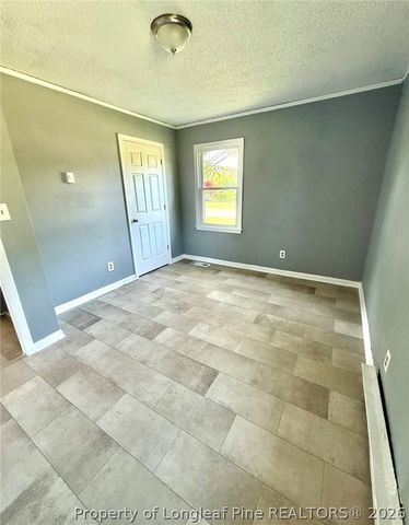 808 Mockingbird Hill Road, Raeford, NC 28376