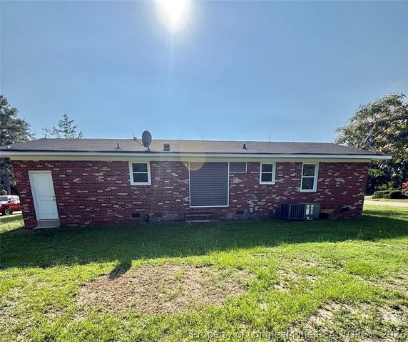 808 Mockingbird Hill Road, Raeford, NC 28376