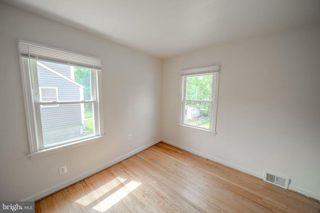 4002 74TH AVE, Hyattsville, MD 20784