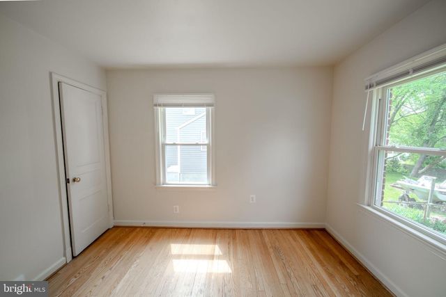 4002 74TH AVE, Hyattsville, MD 20784