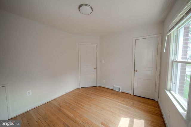 4002 74TH AVE, Hyattsville, MD 20784