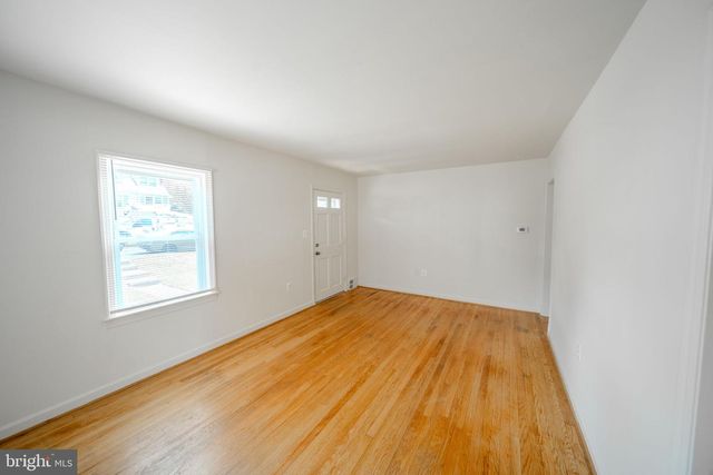 4002 74TH AVE, Hyattsville, MD 20784