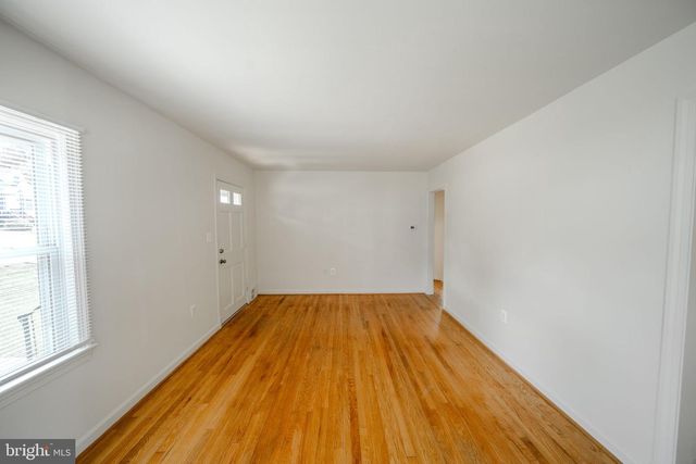 4002 74TH AVE, Hyattsville, MD 20784