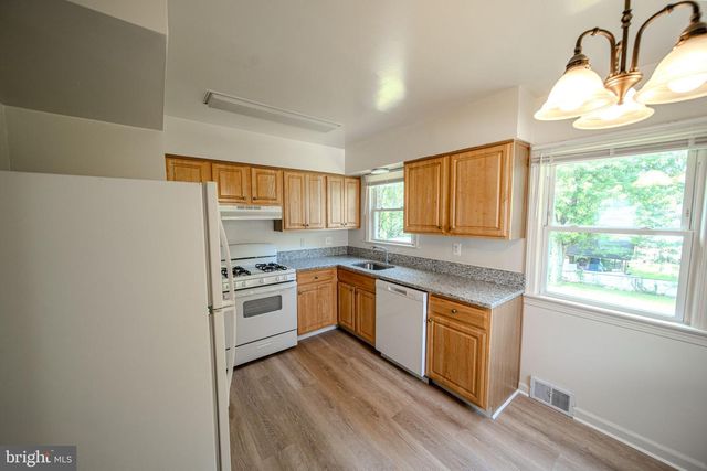 4002 74TH AVE, Hyattsville, MD 20784