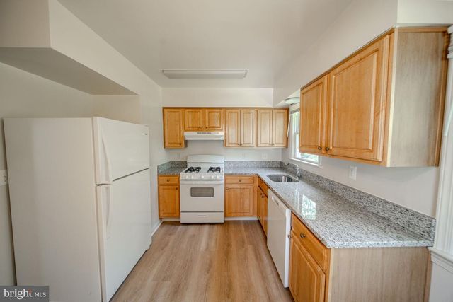 4002 74TH AVE, Hyattsville, MD 20784