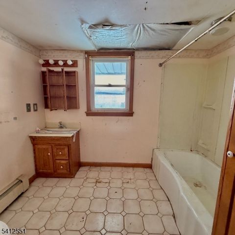 2720 River Rd, Harmony Twp., NJ 08865