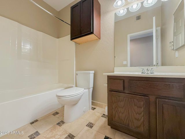 21655 N 36TH Avenue 118, Glendale, AZ 85308
