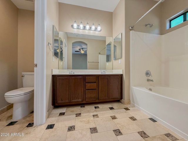21655 N 36TH Avenue 118, Glendale, AZ 85308