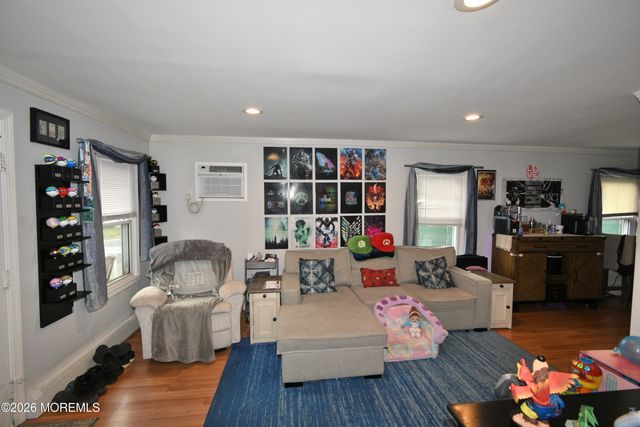 1050 Woodmere Drive, Keyport, NJ 07735