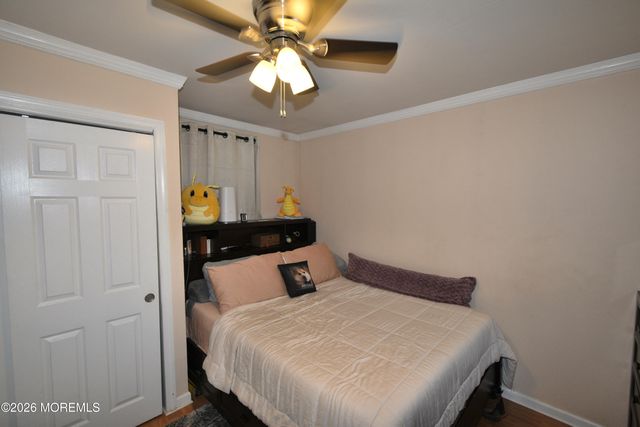 1050 Woodmere Drive, Keyport, NJ 07735