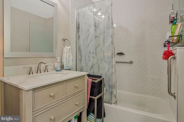 4912 MARINERS DR, Shady Side, MD 20764