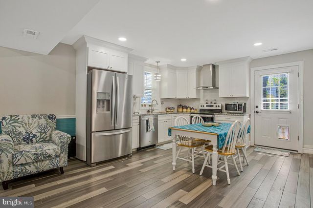 4912 MARINERS DR, Shady Side, MD 20764