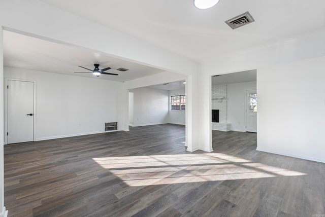 1145 Salem Road, Conway, AR 72034