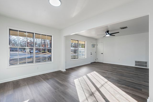 1145 Salem Road, Conway, AR 72034