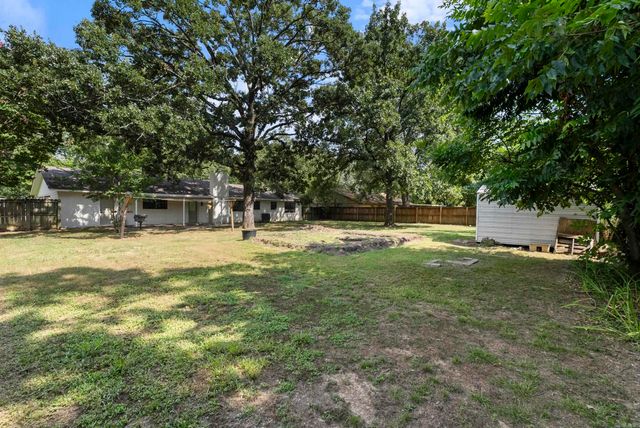 1145 Salem Road, Conway, AR 72034