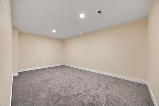 1721 Starboard Dr, Hixson, TN 37343