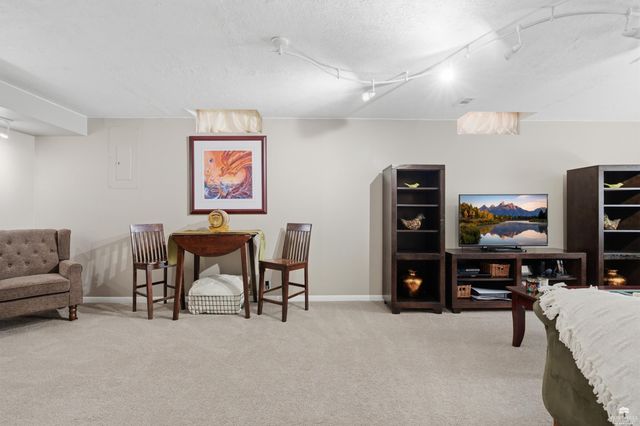 1400 Westwind Dr., Manhattan, KS 66503