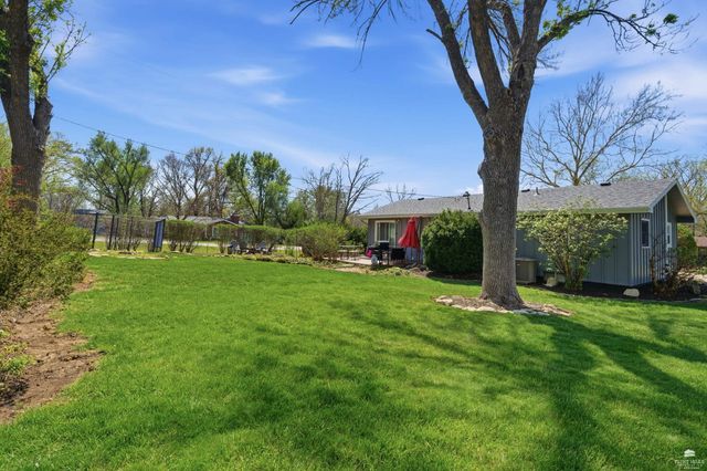 1400 Westwind Dr., Manhattan, KS 66503