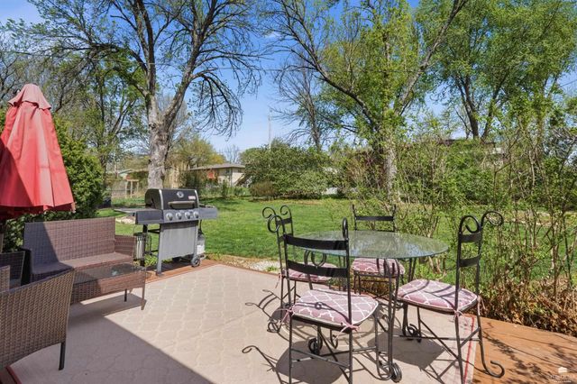 1400 Westwind Dr., Manhattan, KS 66503