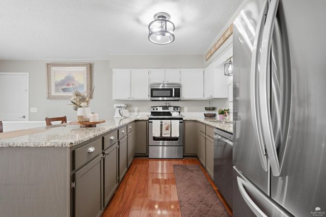 1400 Westwind Dr., Manhattan, KS 66503