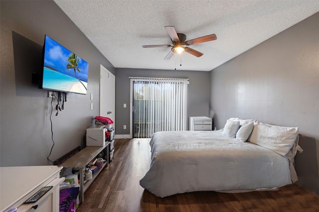 2029 Winners Circle 2029, North Lauderdale, FL 33068