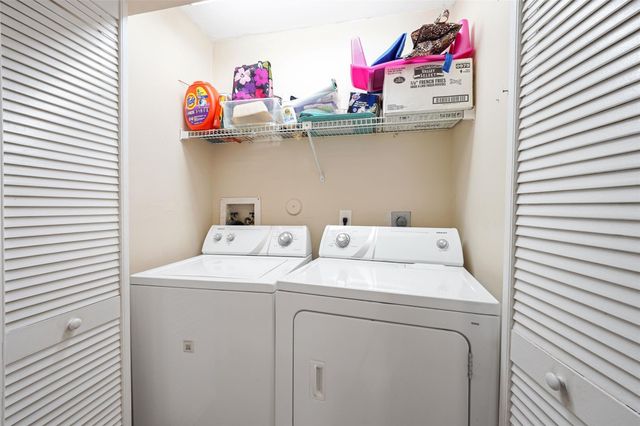 2029 Winners Circle 2029, North Lauderdale, FL 33068