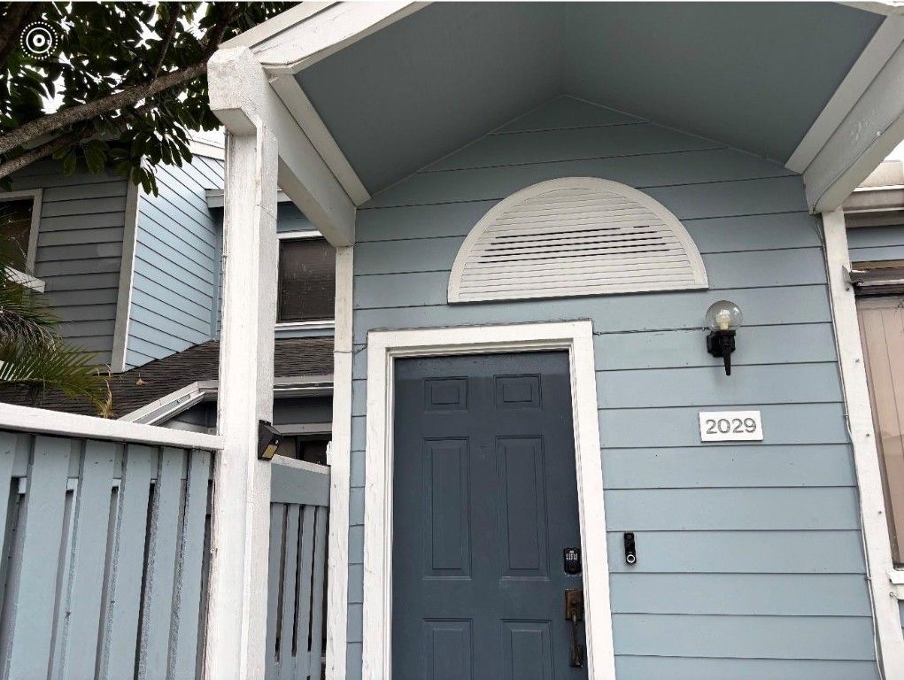 2029 Winners Circle 2029, North Lauderdale, FL 33068